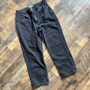 Abercrombie & Fitch Ultra High Rise Ankle Straight Black Jeans